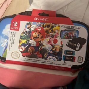 Ninetendo switch case nwt